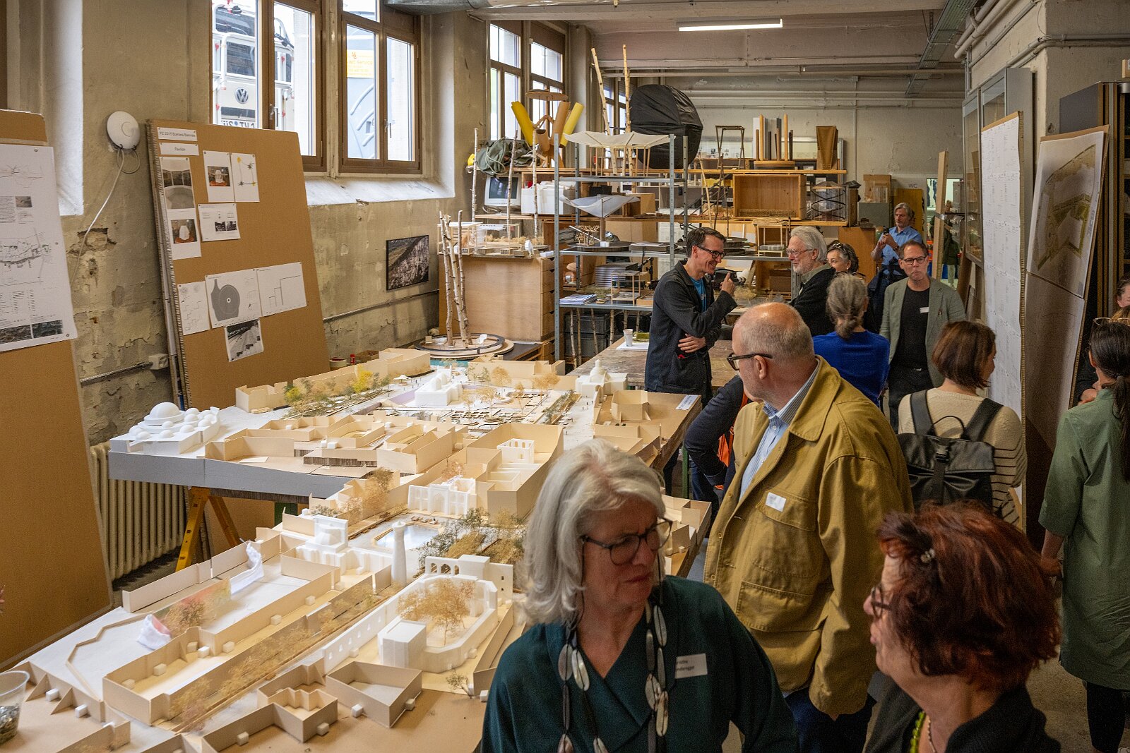 AiI-S Mitgliederversammlung Besichtigung Werk-Bibliothek von Lucius und Annemarie Burckhardt-Wackernagel im Case Studio VOGT, Zürich
