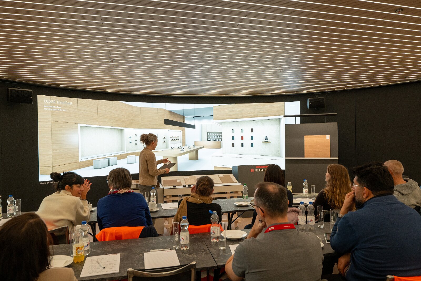 VSI.ASAI. Event bei Fördermitglied Egger Holzwerkstoffe in St. Johann Event bei Fördermitglied Egger Holzwerkstoffe in St. Johann