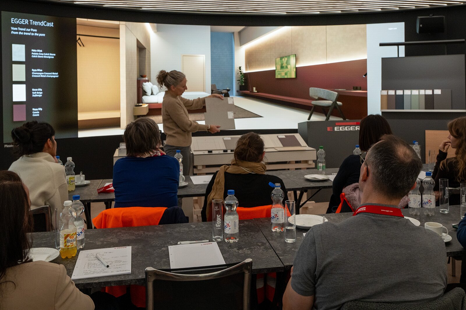 VSI.ASAI. Event bei Fördermitglied Egger Holzwerkstoffe in St. Johann Event bei Fördermitglied Egger Holzwerkstoffe in St. Johann