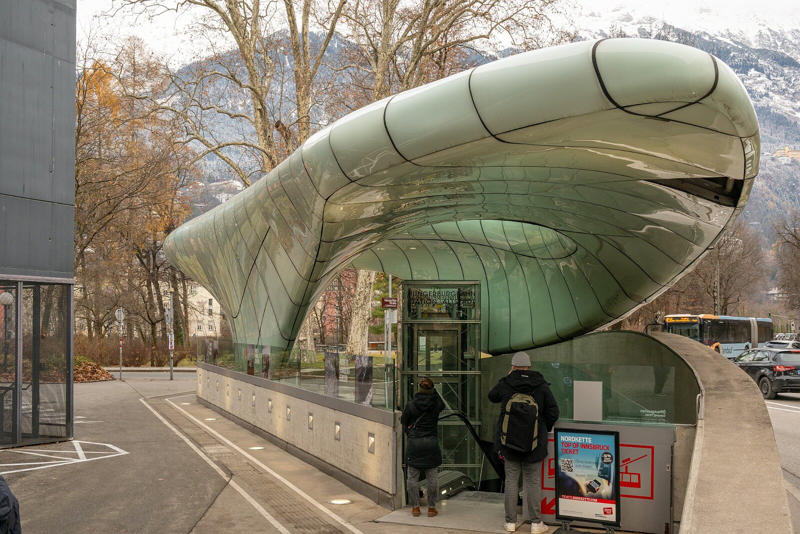 VSI.ASAI. Innsbruck Innsbrucker Nordkettenbahn Architektin: Zahad Hadid