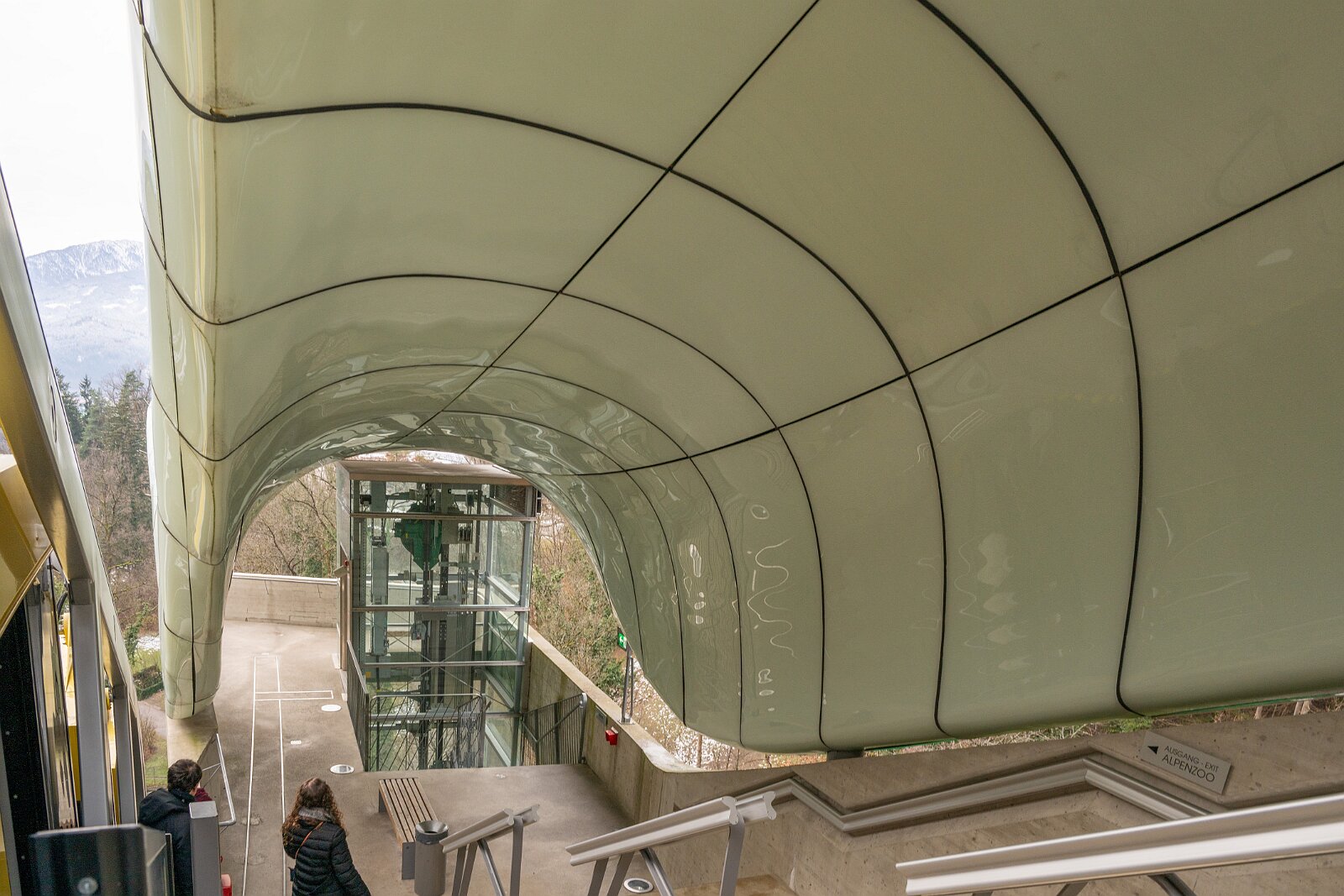 VSI.ASAI. Innsbruck Innsbrucker Nordkettenbahn Architektin: Zahad Hadid