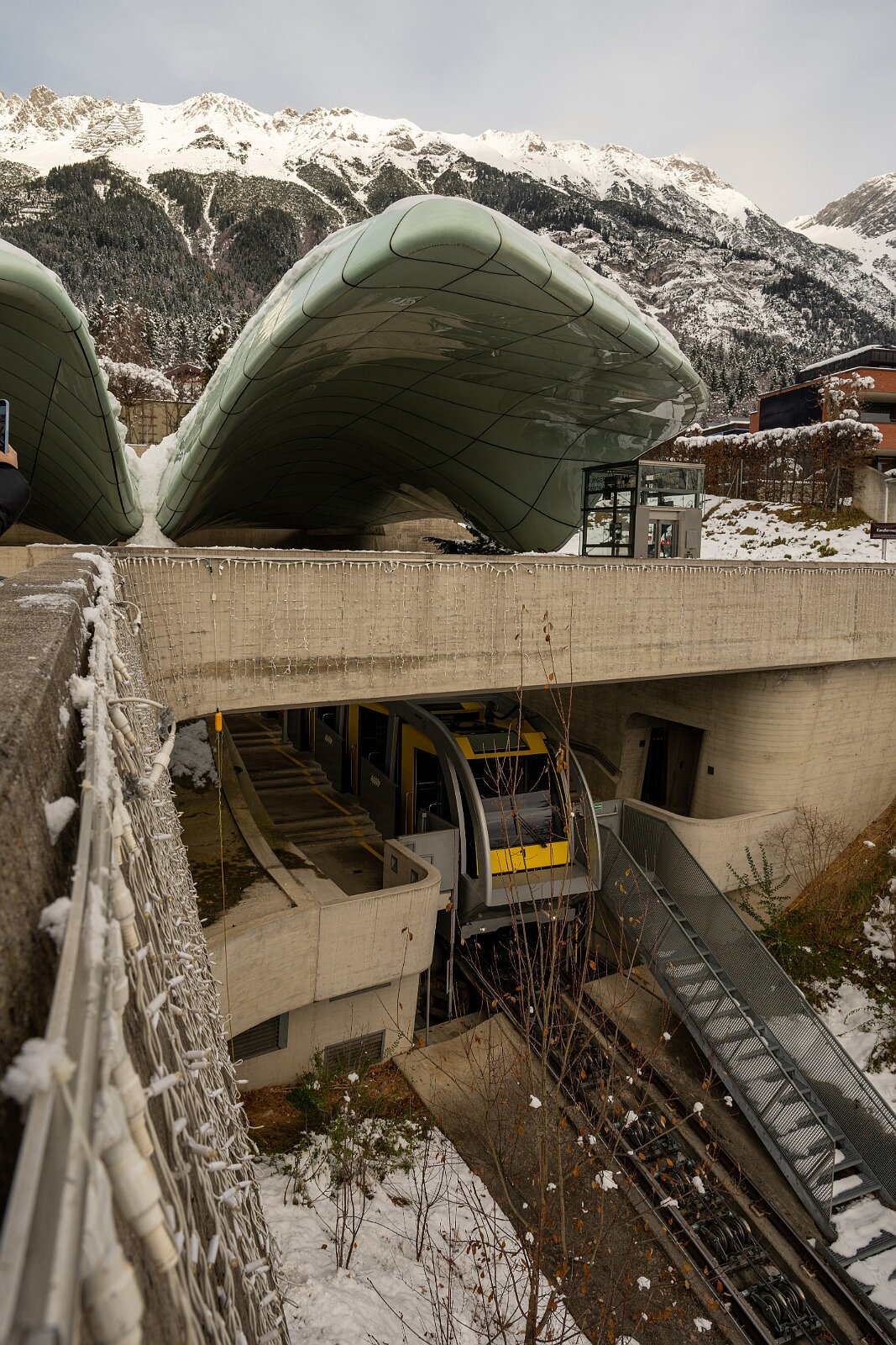 VSI.ASAI. Innsbruck Innsbrucker Nordkettenbahn Architektin: Zahad Hadid