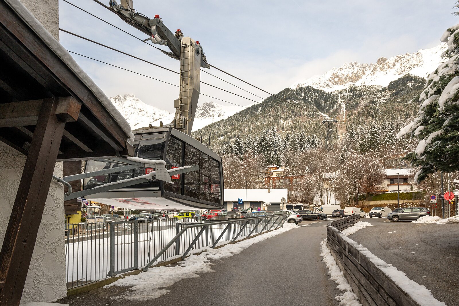 VSI.ASAI. Innsbruck Innsbrucker Nordkettenbahn Architektin: Zahad Hadid