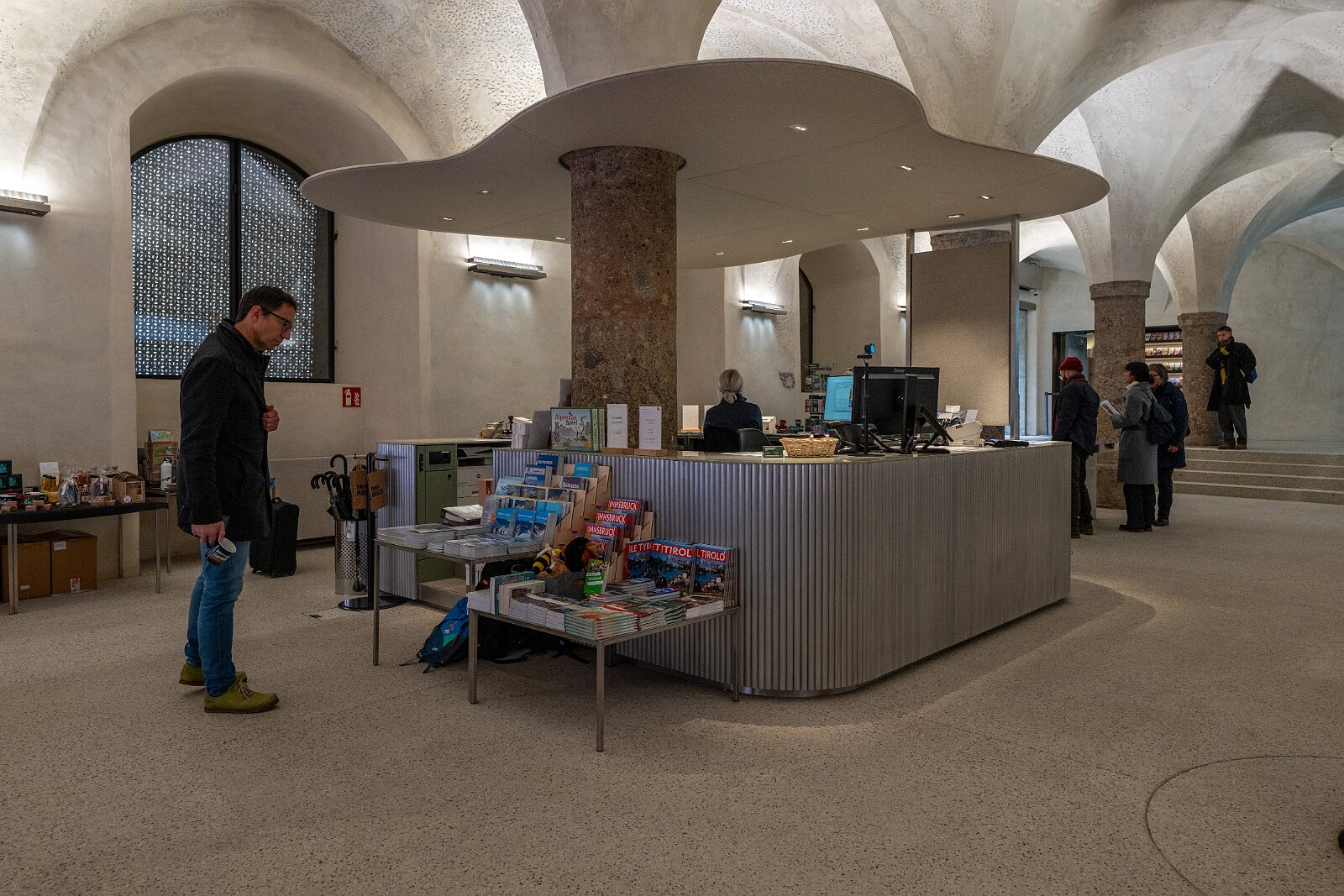 VSI.ASAI. Innsbruck Tourismushalle Innsbruck Architekten MAnfred Sander und Betina Hanel