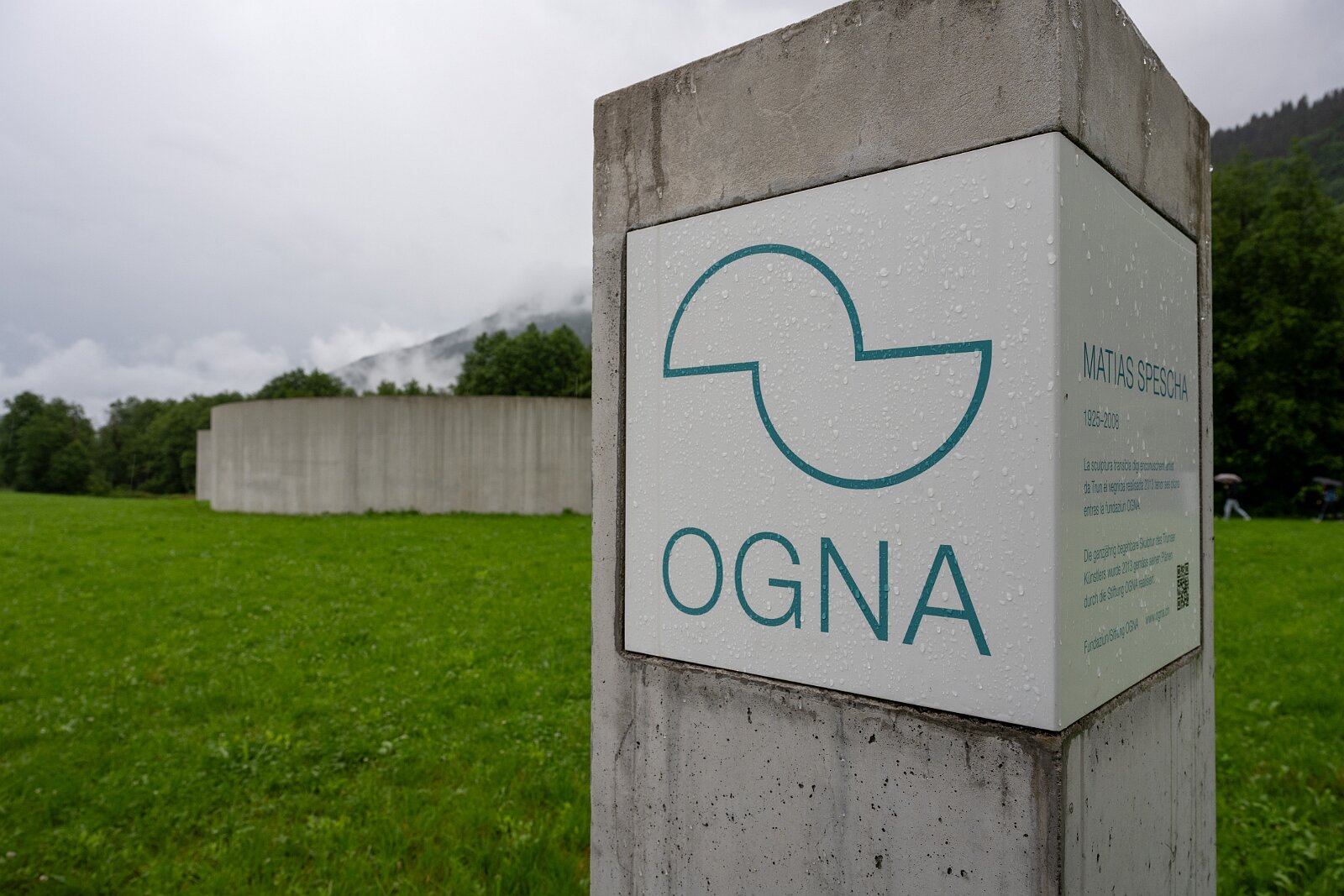 VSI.ASAI. Generalversammlung Flims Besichtigung OGNA von Matias Spescha, Trun. Grösste begehbare Skulptur der Schweiz.