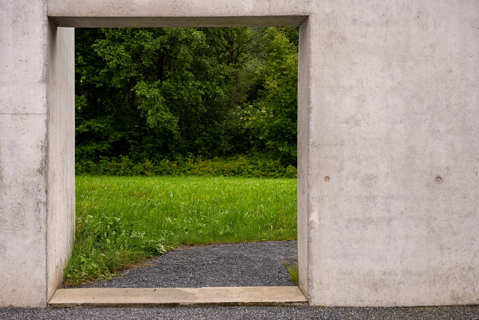 VSI.ASAI. Generalversammlung Flims Besichtigung OGNA von Matias Spescha, Trun. Grösste begehbare Skulptur der Schweiz.
