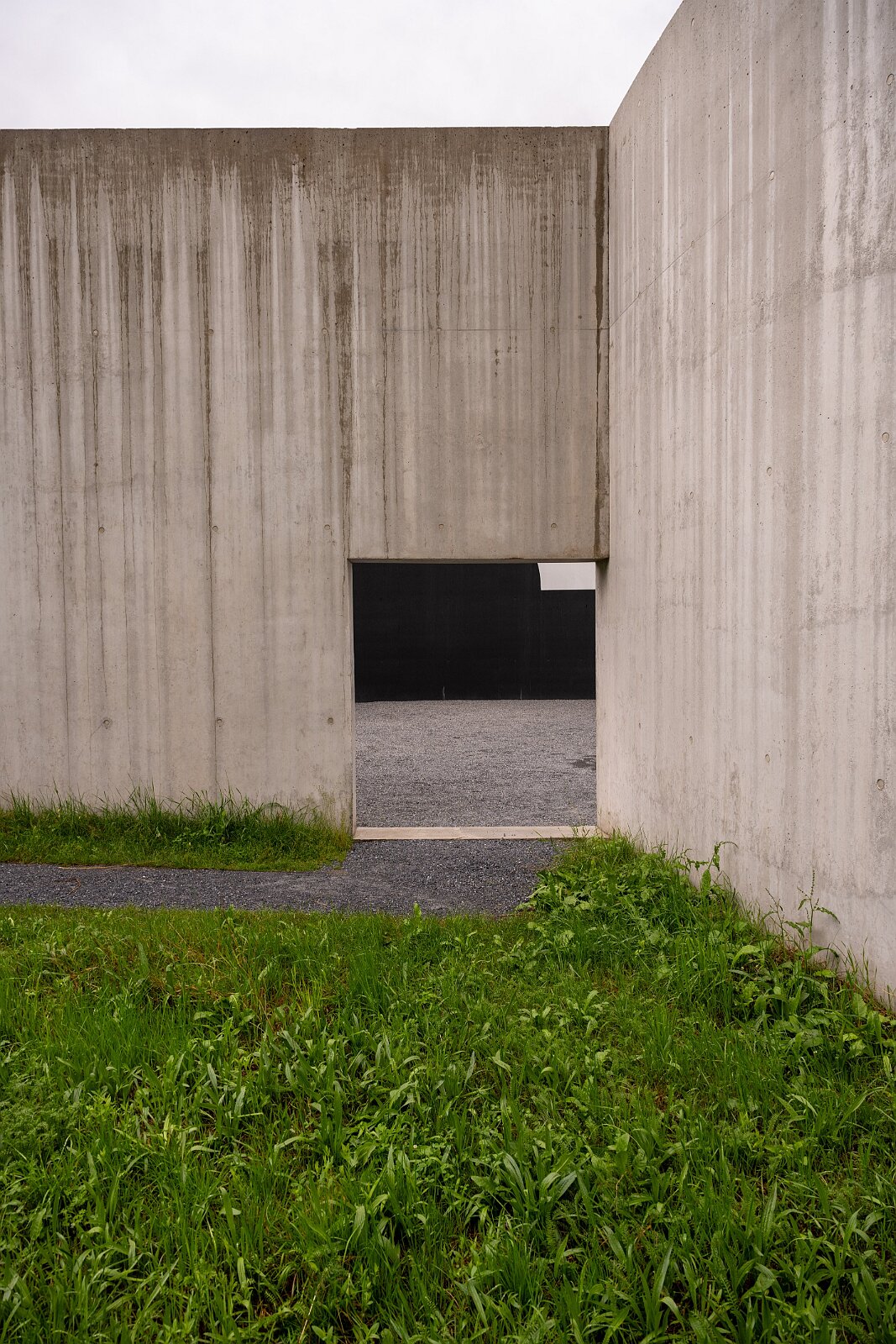 VSI.ASAI. Generalversammlung Flims Besichtigung OGNA von Matias Spescha, Trun. Grösste begehbare Skulptur der Schweiz.