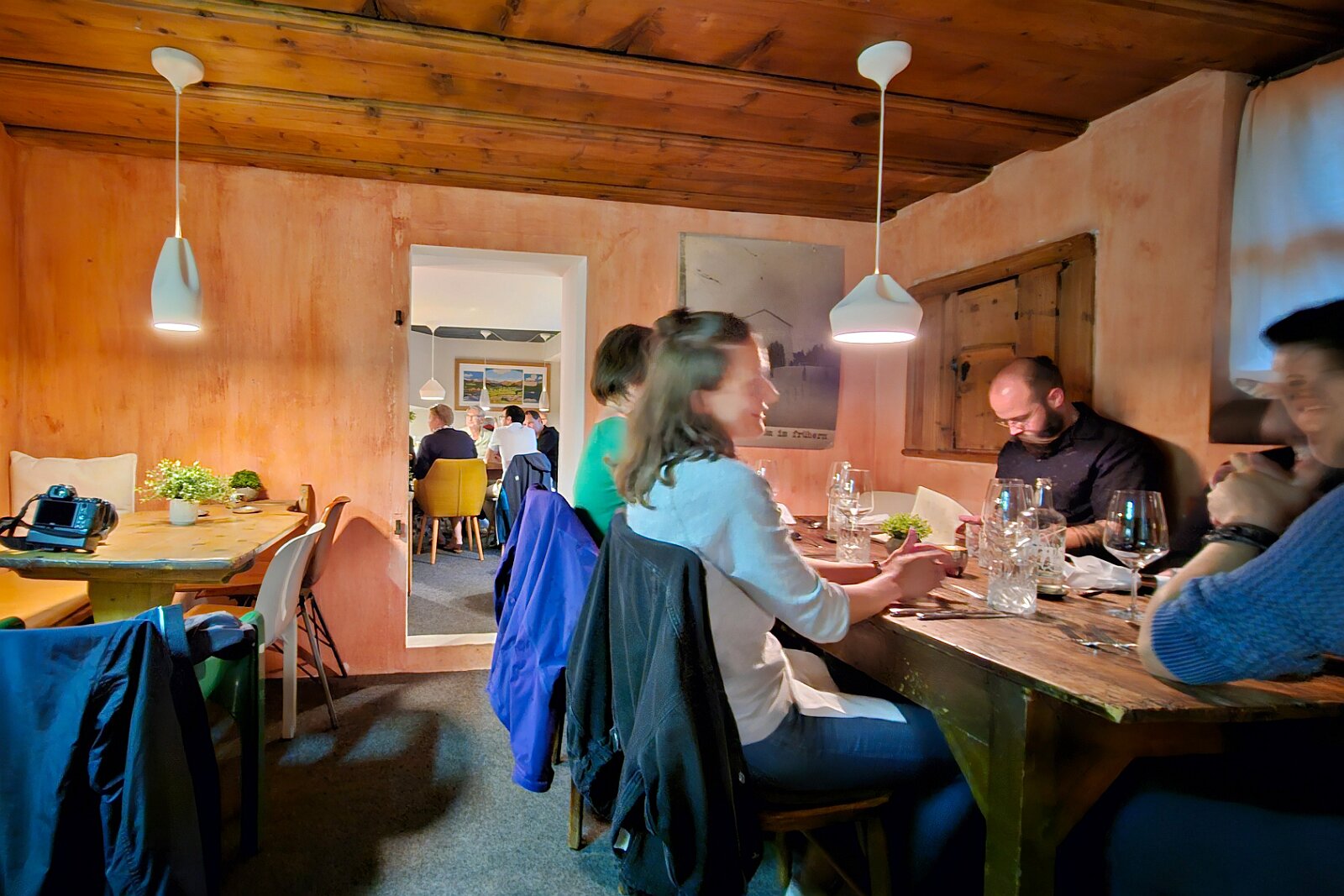 VSI.ASAI. Generalversammlung Flims Abendessen im Restaurant Las Caglies Flims von Architekt Rudolf Olgiati.