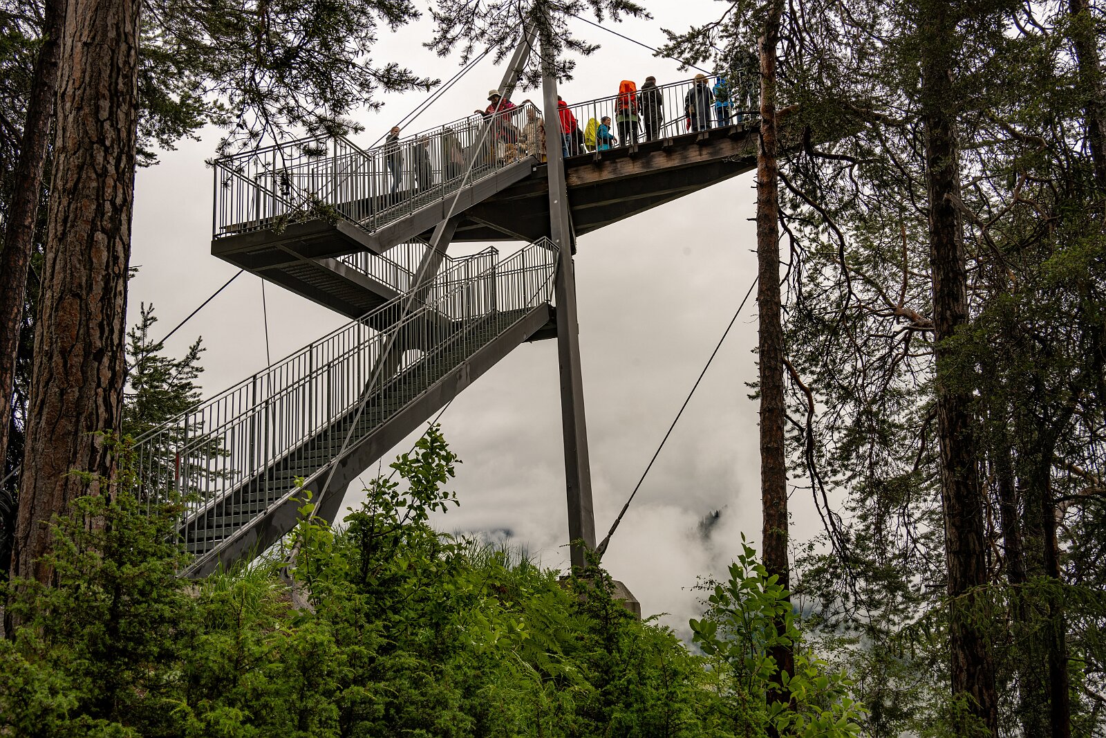 VSI.ASAI. Generalversammlung Flims Wanderung zum Caumasee und zur Aussichtsplattform "il Spir".