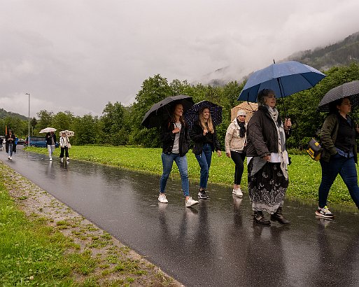 VSI.ASAI. Generalversammlung Flims Besichtigung OGNA von Matias Spescha, Trun. Grösste begehbare Skulptur der Schweiz.