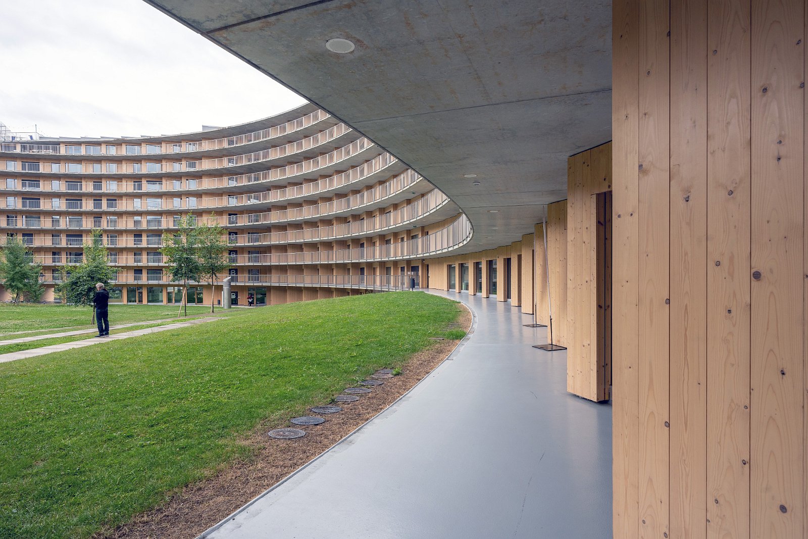 VSI.ASAI. - Generalversammlung in Lausanne, Geneva 24./25.06.2022 VORTEX Studentenwohnheim EPFL Campus Architekturbüro: Jean-Pierre Dürig, Itten+Brechbühl