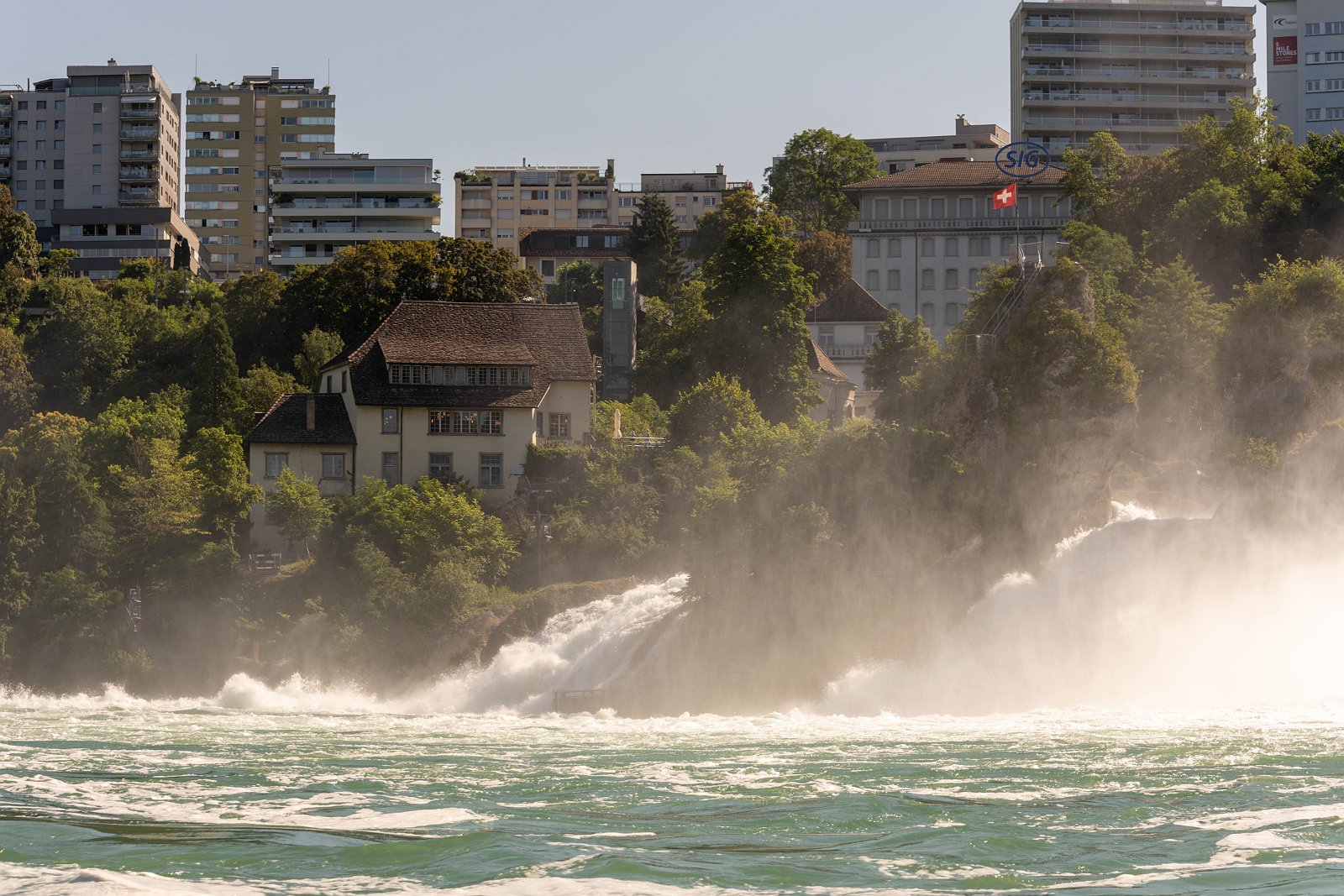 Schifffahrt auf dem Rhein 