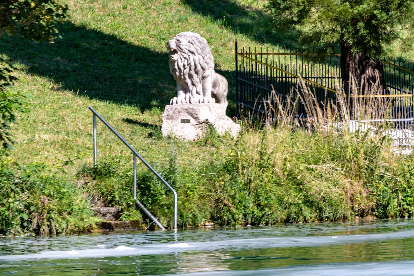 Schifffahrt auf dem Rhein 