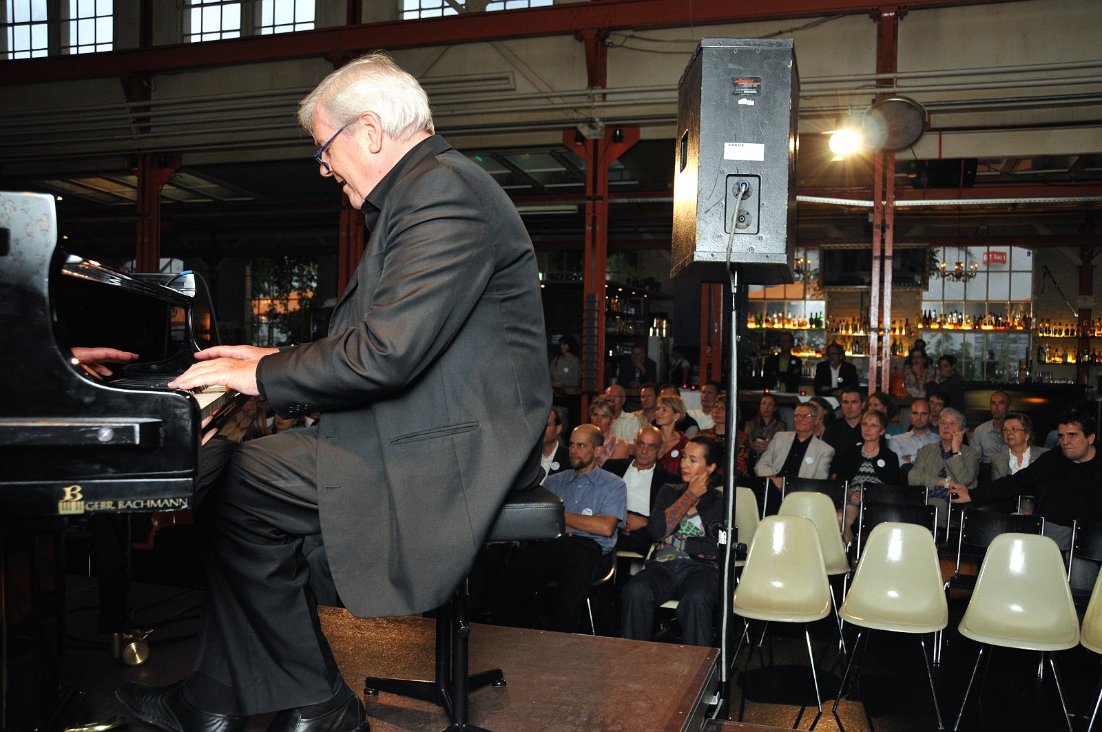 VSI.ASAI. Rahmenprogramm 19. Juni 2009 Konzert Georg Gruntz Swiss Trio im Restaurant eoipso in Basel