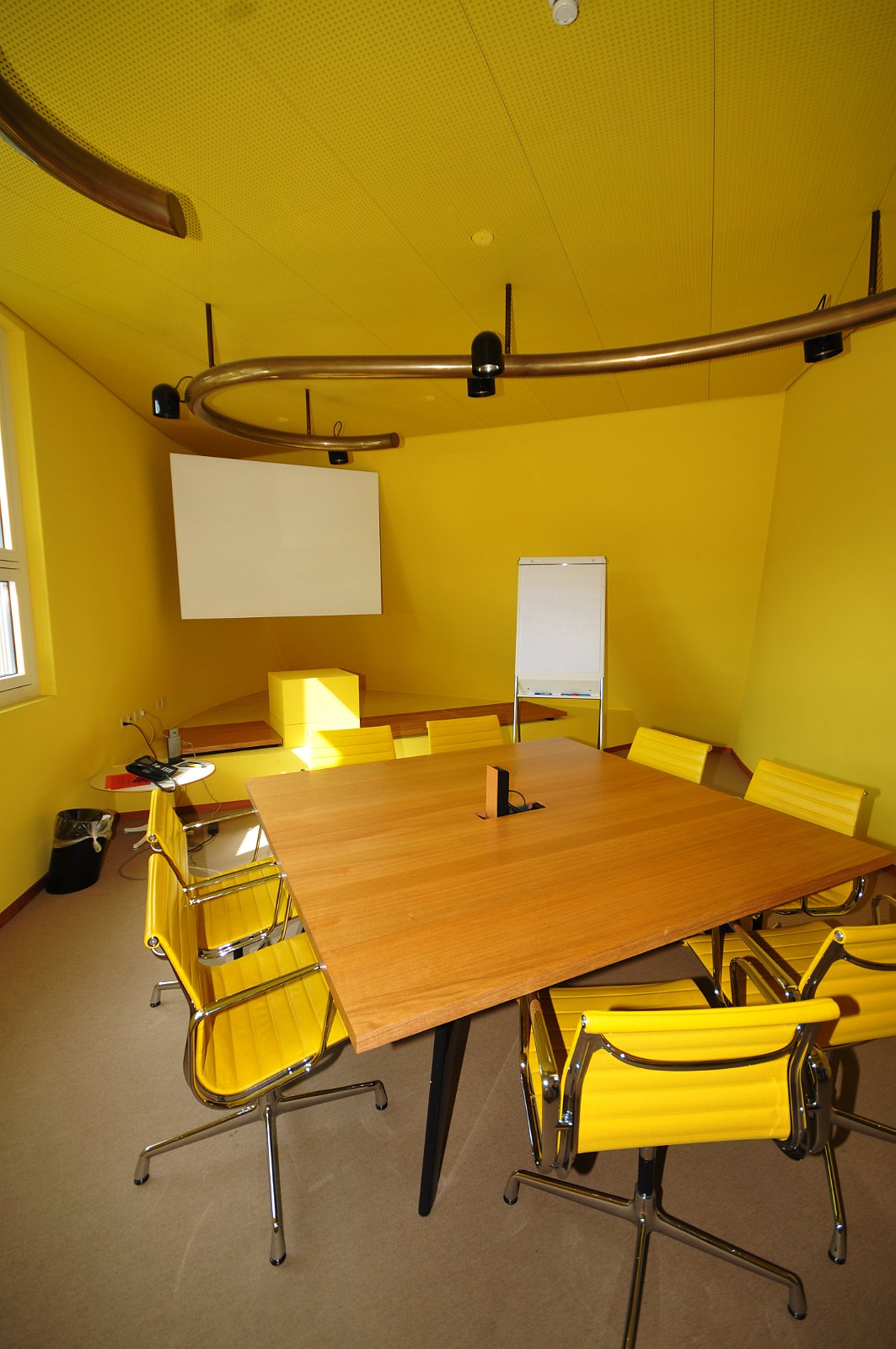 VSI.ASAI. GV 20. Juni 2009 Besichtigung des Vitra Gebäudes in Birsfelden.