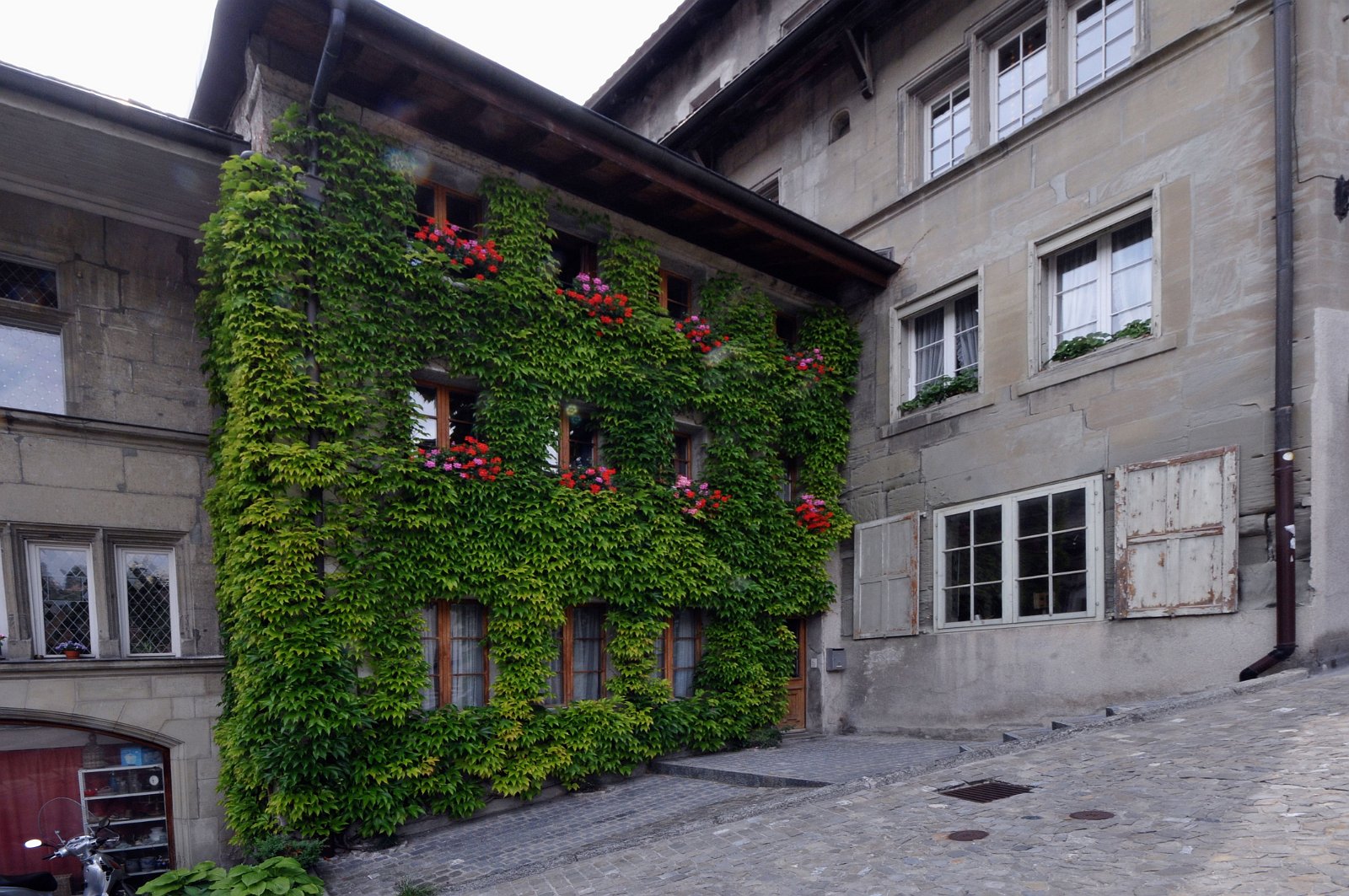 VSI.ASAI. - 67. Generalversammlung in Fribourg Kennenlernen der Altstadt von Fribourg unter Führung von Ch. Allenspach.