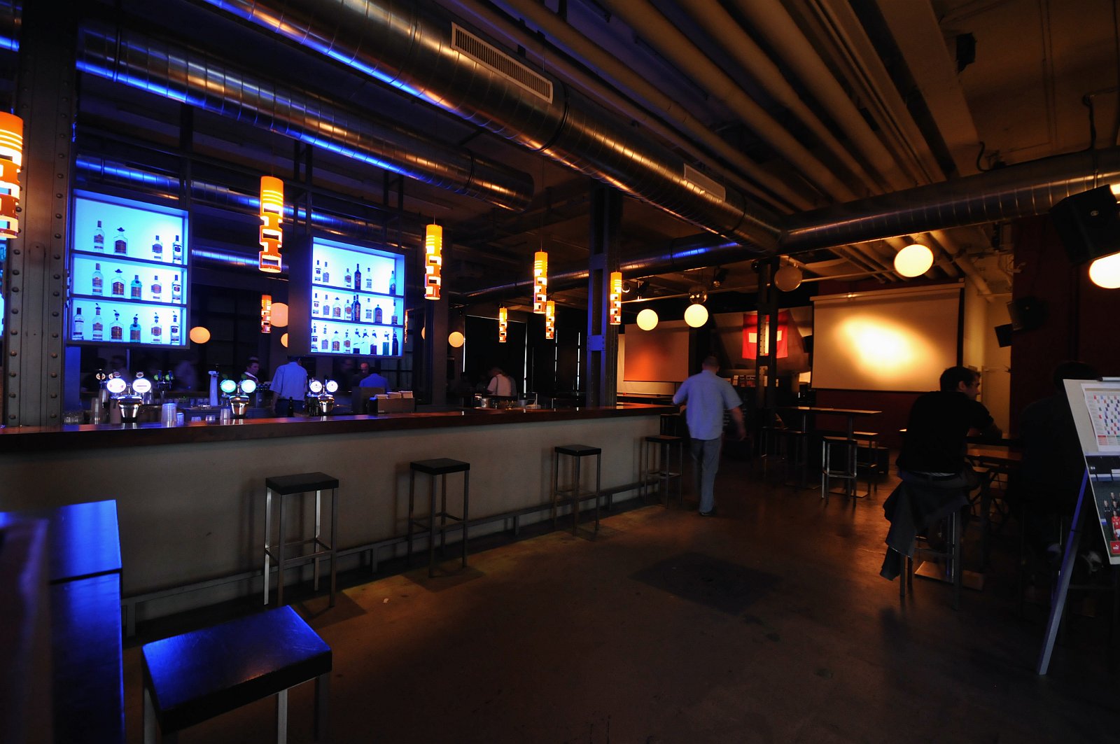 VSI.ASAI. - 67. Generalversammlung in Fribourg Apéro im Le Quai