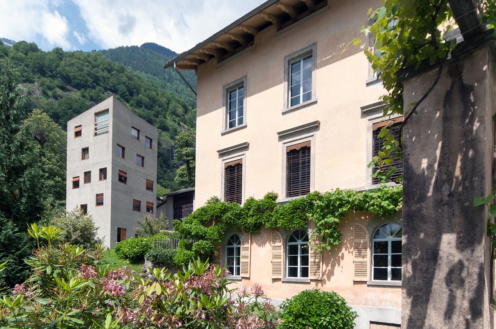 VSI.ASAI GV 28./29. Juni 2013 Besichtigung der Fondazione Garbald in Castasegna Architektur von Gottfried Semper, Restauriert von Miller + Maranta, Basel.