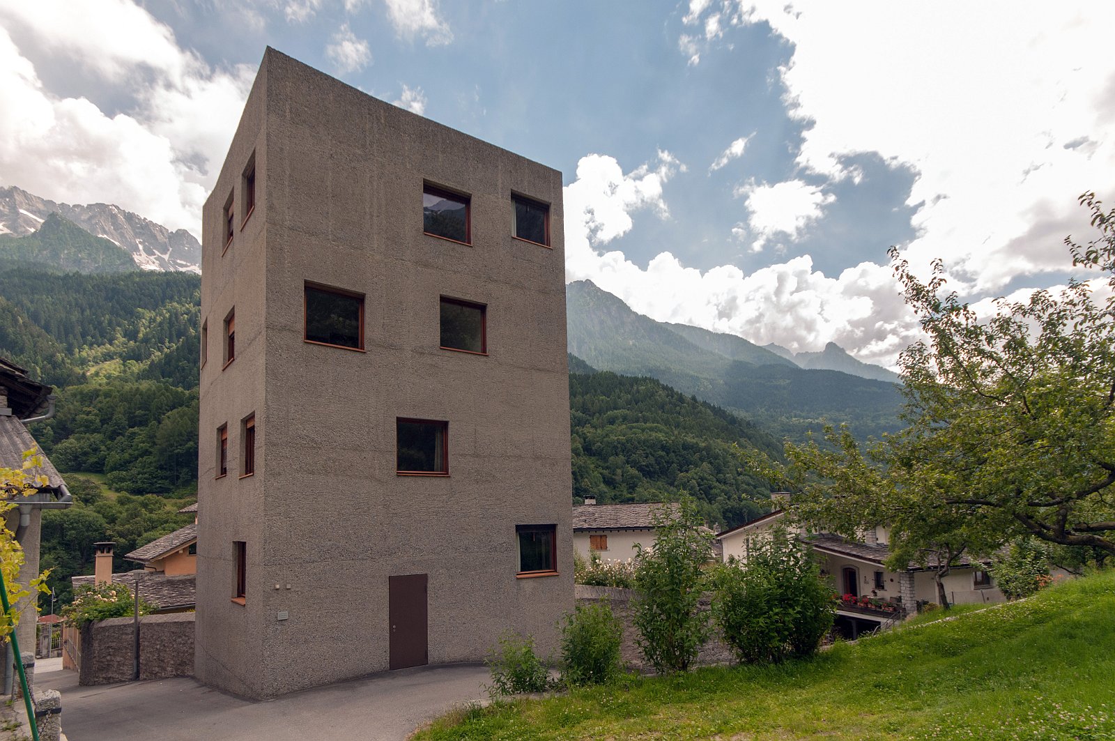 VSI.ASAI GV 28./29. Juni 2013 Besichtigung der Fondazione Garbald in Castasegna Architektur von Miller + Maranta, Basel.