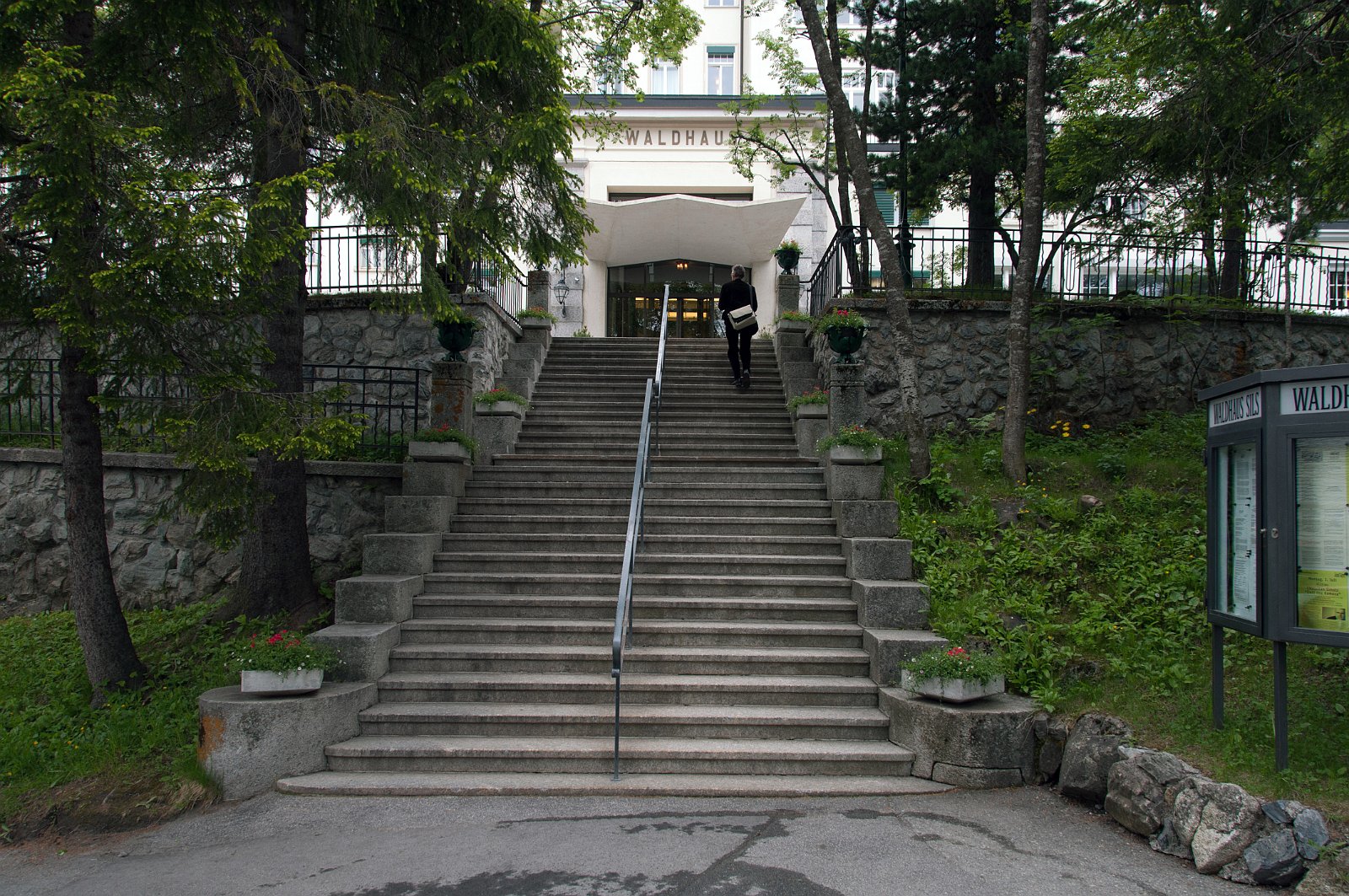 VSI.ASAI GV 28./29. Juni 2013 Hotel Waldhaus in Sils Maria | Gestaltungseingriffe von Miller + Maranta, Basel und vom heimischen Architekten Ruinelli aus Soglio