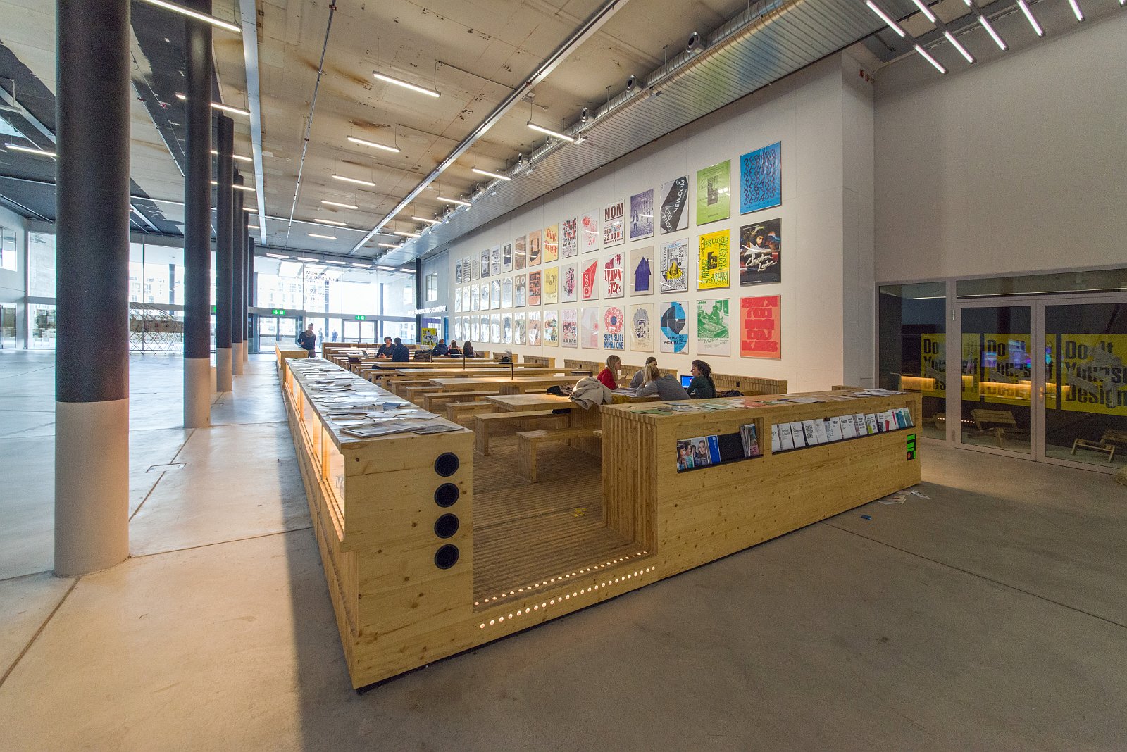 Toni Areal Zürich | Restaurant Besichtigung Toni-Areal Zürich. Zürcher Hochschule der Künste. www.zhdk.ch