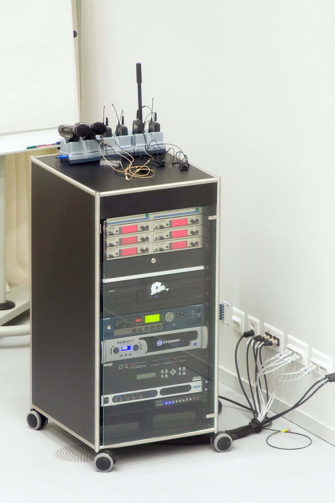 VSI.ASAI | Regional Jahresversammlung Deutschschweiz 28. März 2015 Besichtigung Toni-Areal Zürich. Zürcher Hochschule der Künste. www.zhdk.ch