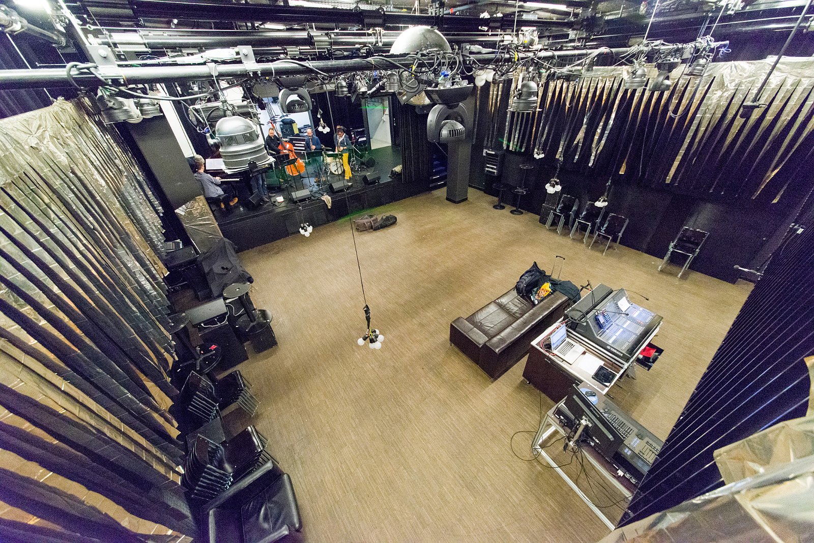 VSI.ASAI | Regional Jahresversammlung Deutschschweiz 28. März 2015 Besichtigung Toni-Areal Zürich. Zürcher Hochschule der Künste. www.zhdk.ch