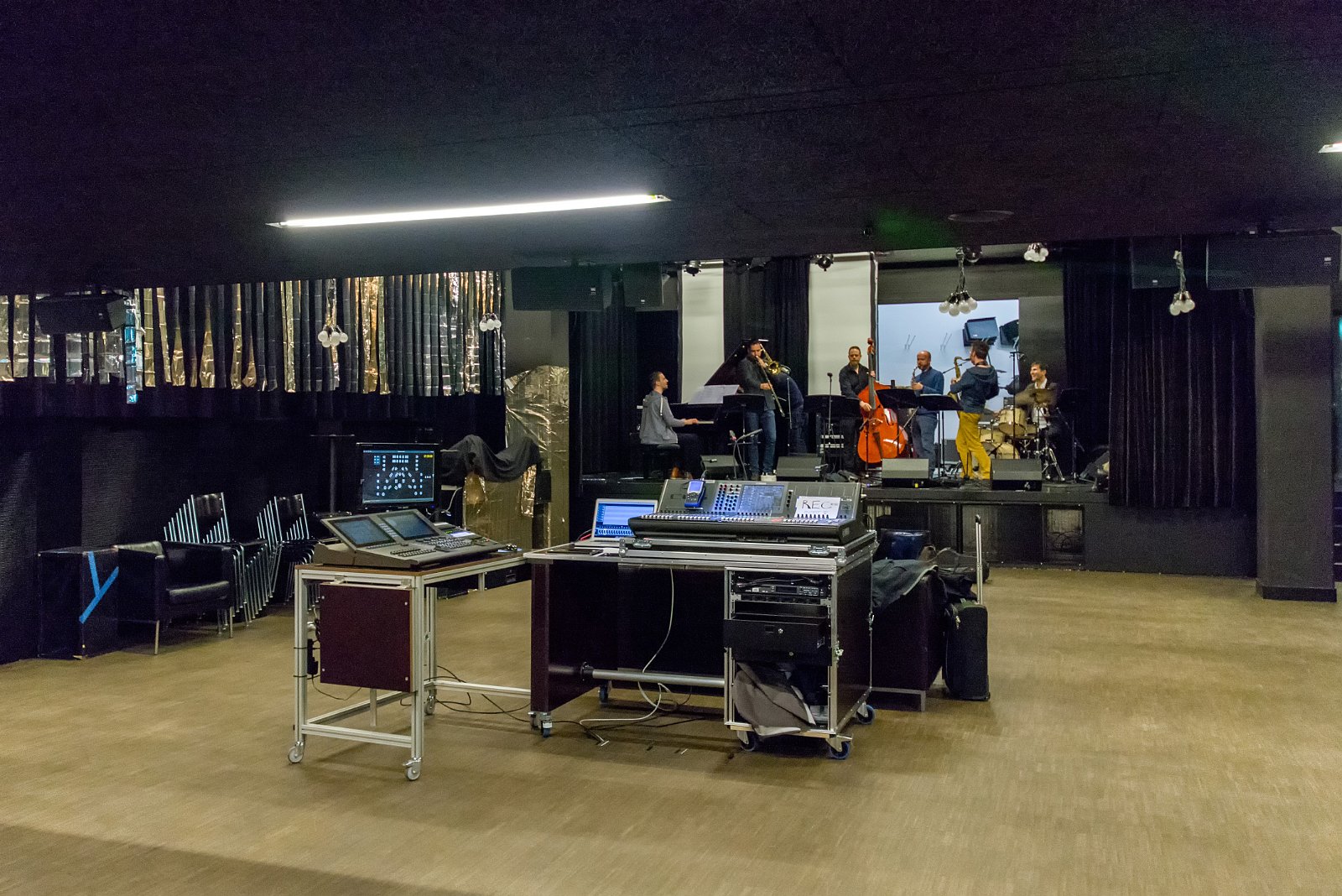 VSI.ASAI | Regional Jahresversammlung Deutschschweiz 28. März 2015 Besichtigung Toni-Areal Zürich. Zürcher Hochschule der Künste. www.zhdk.ch