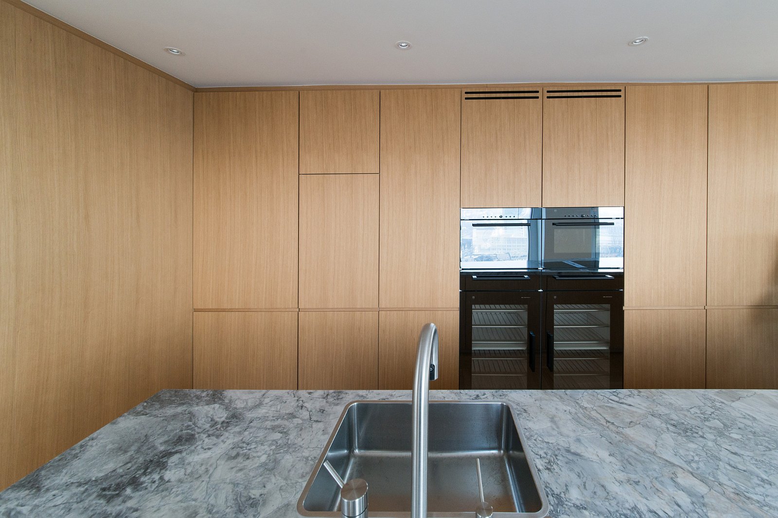 VSI.ASAI | Rundgang im Löwenbräu-Areal Zürich Rundgang und Führung im Löwenbräu-Areal Zürich. Führung durch Stephan Hürlemann, Partner Studio Hannes Wettstein AG und Volker Mencke, Projektleiter Gigon/Guyer Architekten.