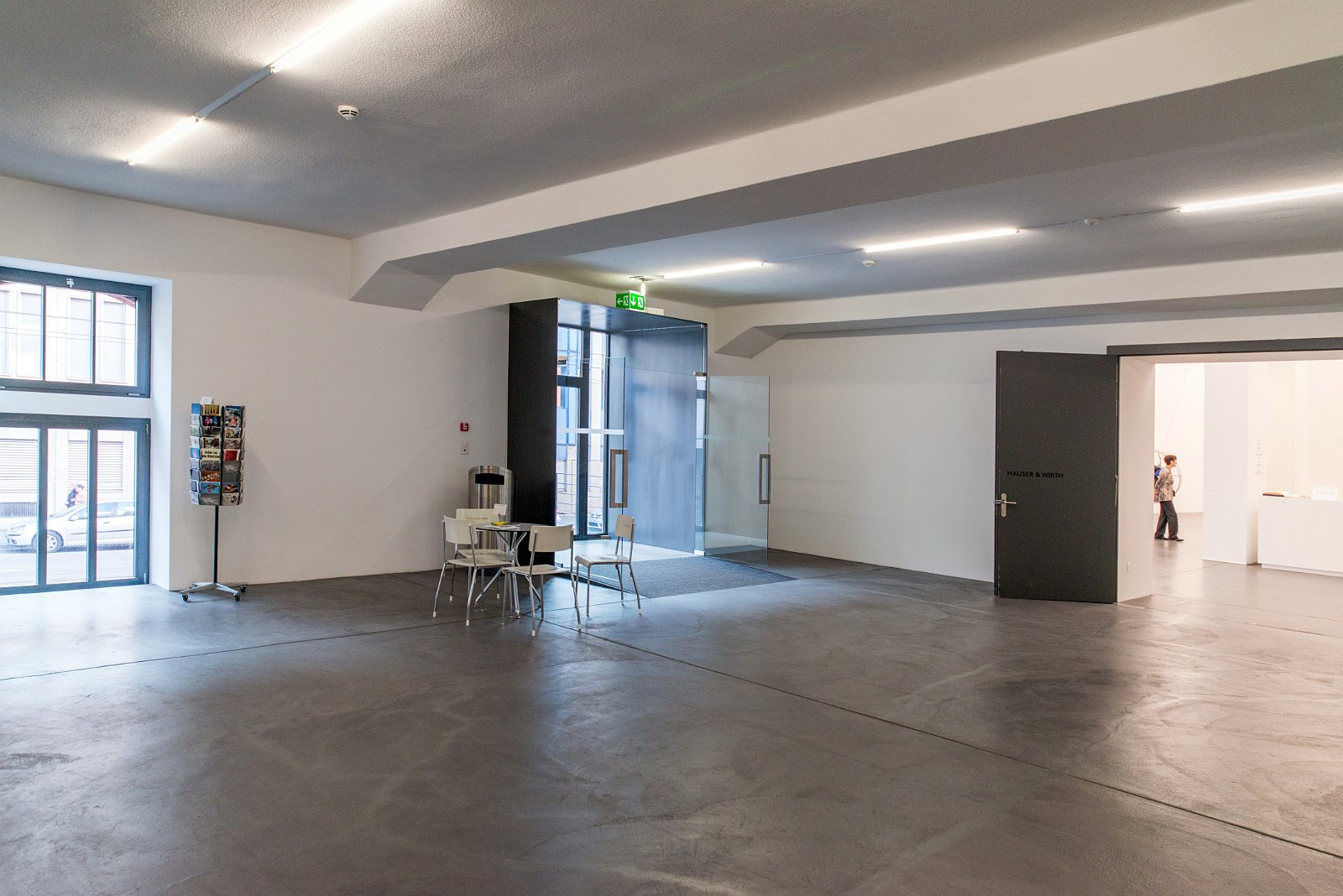 VSI.ASAI | Rundgang im Löwenbräu-Areal Zürich Rundgang und Führung im Löwenbräu-Areal Zürich. Führung durch Stephan Hürlemann, Partner Studio Hannes Wettstein AG und Volker Mencke, Projektleiter Gigon/Guyer Architekten.