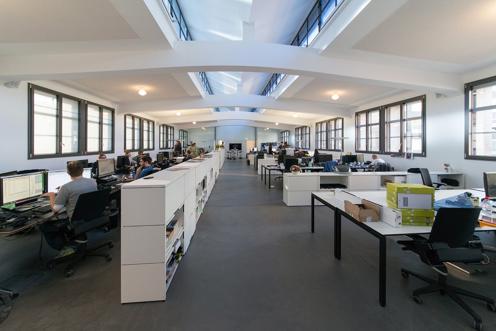 VSI.ASAI | Rundgang im Löwenbräu-Areal Zürich Rundgang und Führung im Löwenbräu-Areal Zürich. Führung durch Stephan Hürlemann, Partner Studio Hannes Wettstein AG und Volker Mencke, Projektleiter Gigon/Guyer Architekten.