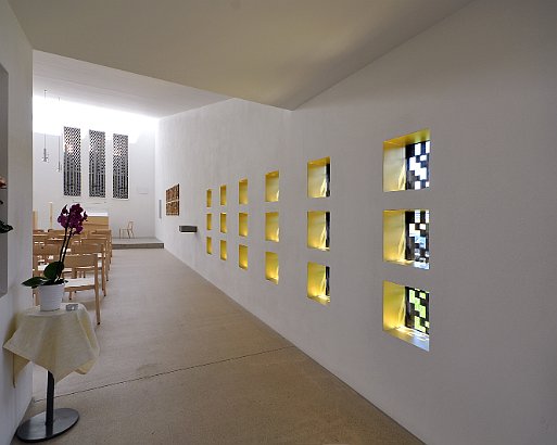 Katholische Kapelle in Samtagern, Einweihung Februar 2012 Architektur von Forster & Uhl Architekten GmbH Zürich.