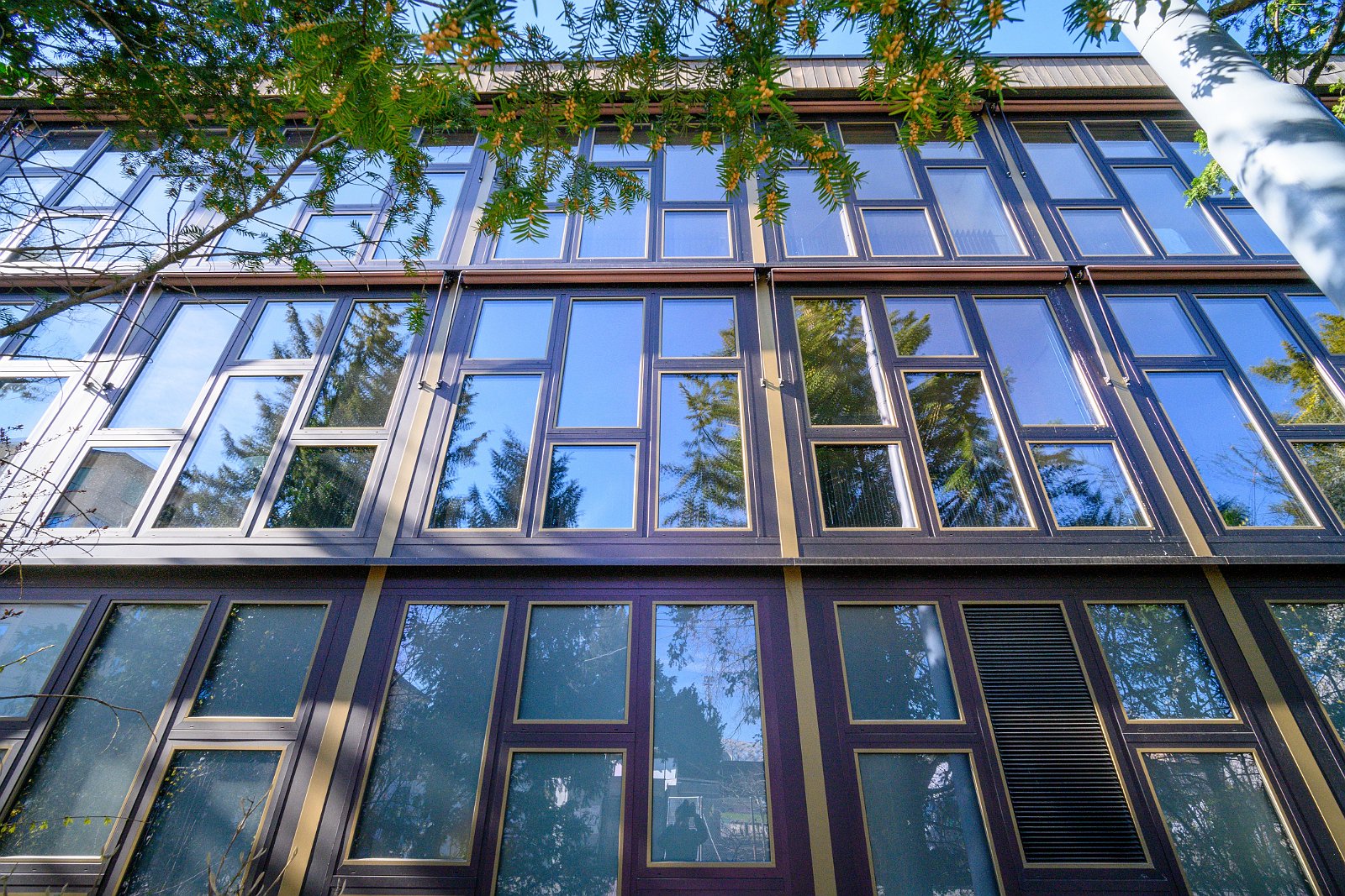 VSI.ASAI Regionalversammlung Deutschschweiz in Biel, Bienne Neubau provisorische Schulraumerweiterung, verve-architekten.ch