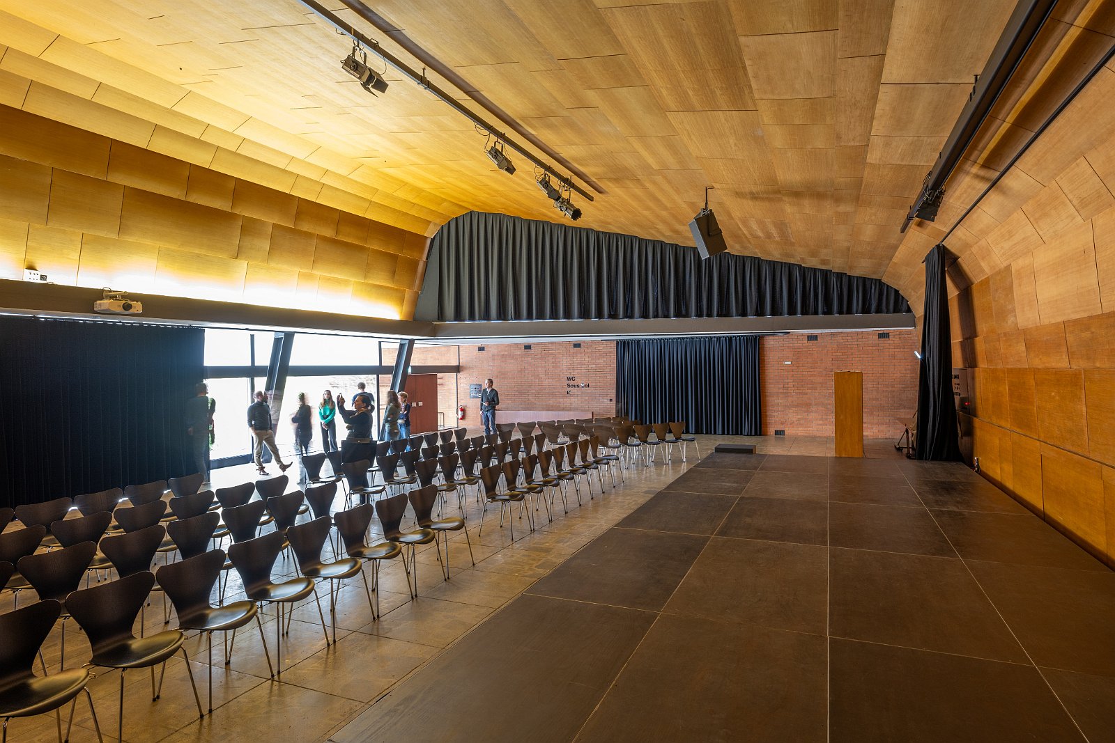 VSI.ASAI Regionalversammlung Deutschschweiz in Biel, Bienne Das Farel Haus von Architekt Max Schlup in Biel